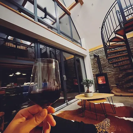 Vila Black Pohorje - Luxury Retreat *